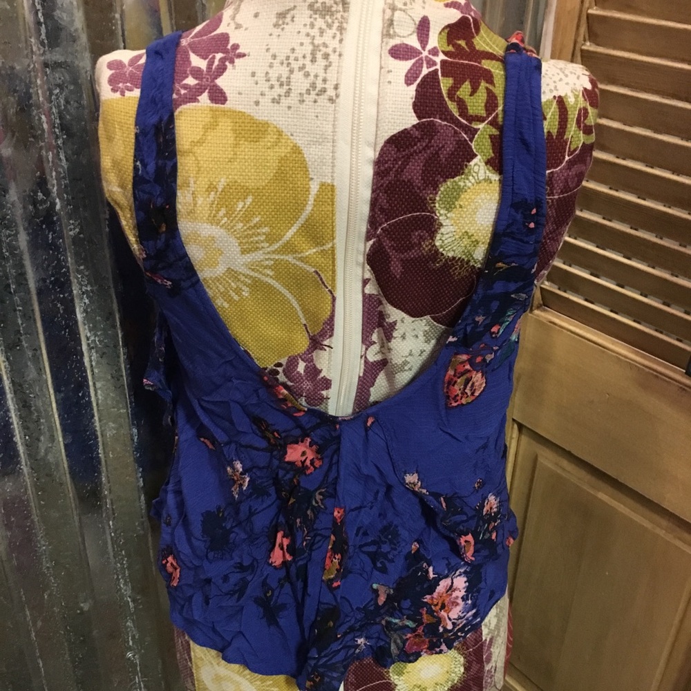 Free People • Sm Cropped Ruffle Tank - Picture 4 of 5